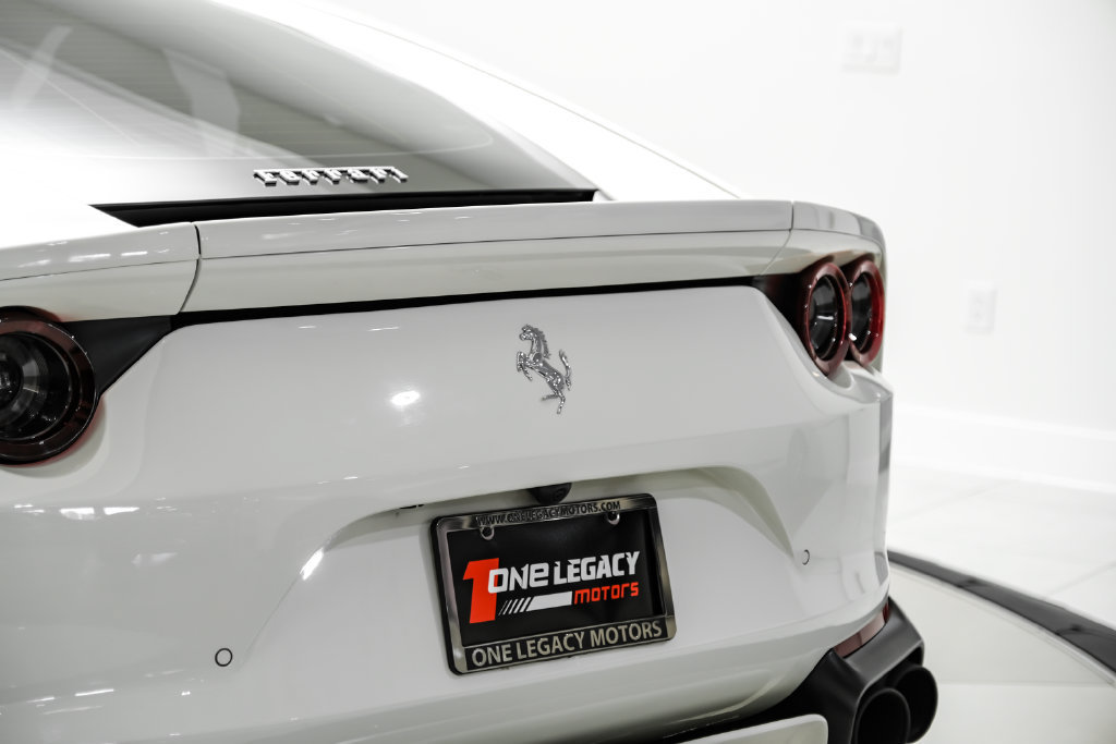 Used 2019 Ferrari 812 Superfast RWD image 53