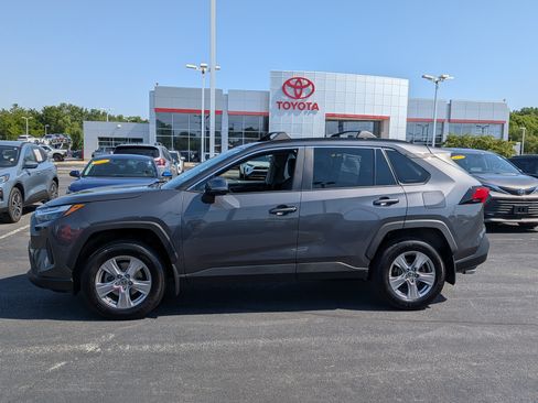 Used 2023 Toyota RAV4 XLE w/ Convenience Package AWD/4WD image 5