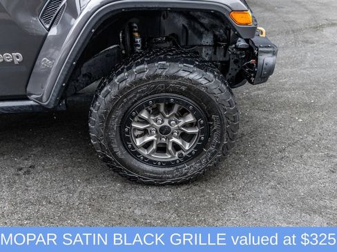 Used 2022 Jeep Wrangler Unlimited Rubicon w/ Dual Top Group AWD/4WD image 9