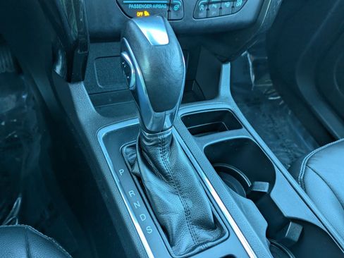 Used 2018 Ford Escape Titanium image 16