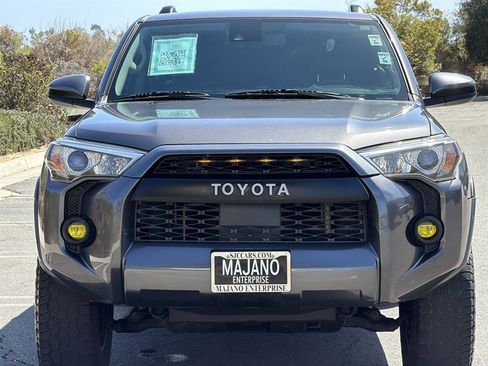 Used 2021 Toyota 4Runner SR5 RWD image 9