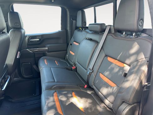 Used 2022 GMC Sierra 1500 AT4 w/ AT4 Preferred Package AWD/4WD image 24