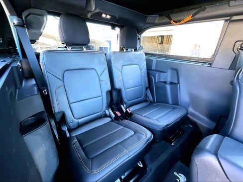 Used 2022 Ford Bronco Badlands w/ Sasquatch Package image 20