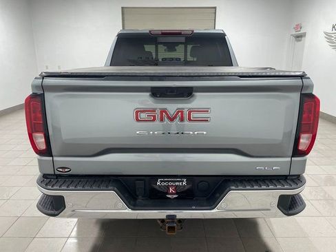 Used 2023 GMC Sierra 1500 SLE w/ Preferred Package AWD/4WD image 5