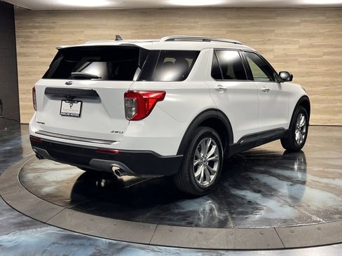 Used 2023 Ford Explorer Limited image 12