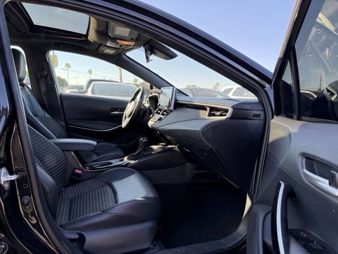 Used 2020 Toyota Corolla XSE image 25