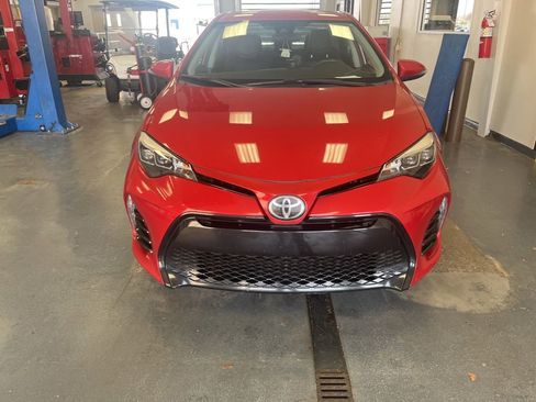 Used 2017 Toyota Corolla SE image 14