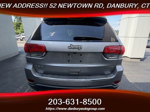 Used 2017 Jeep Grand Cherokee Limited AWD/4WD image 4