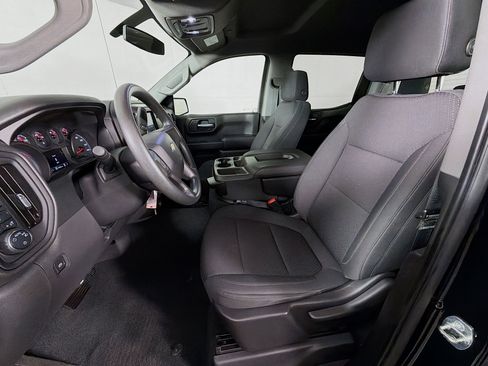 Used 2020 Chevrolet Silverado 1500 Custom w/ Custom Value Package image 12