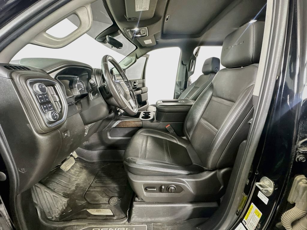 Used 2020 GMC Sierra 2500 Denali w/ Denali Ultimate Package AWD/4WD image 17