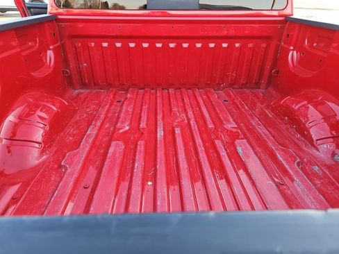 Used 2021 Nissan Titan SV w/ SV Convenience Package image 39