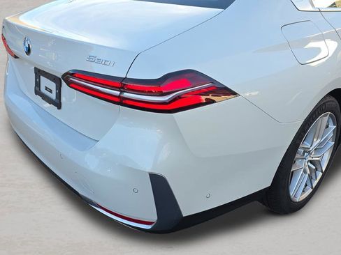 Used 2025 BMW 530i xDrive image 11