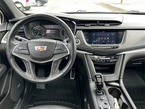 Used 2022 Cadillac XT5 Sportv image 14