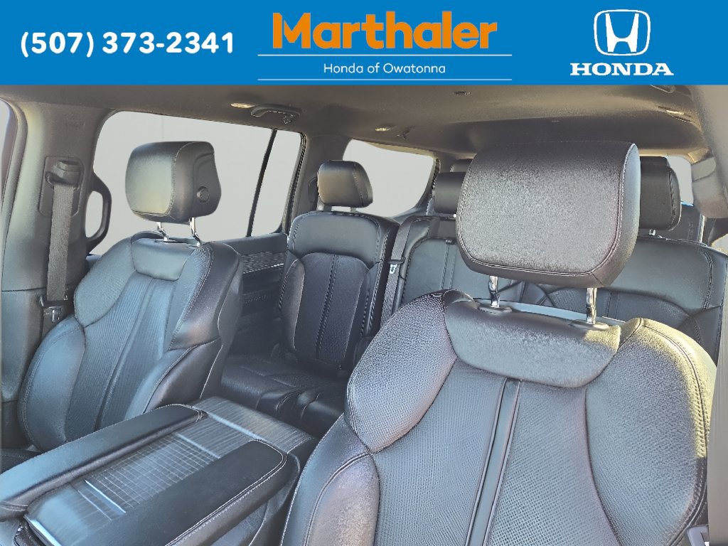 Used 2024 Jeep Wagoneer Series II w/ Flexible Seating Group AWD/4WD image 10