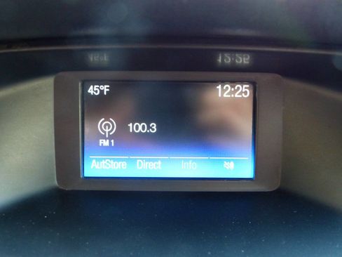 Used 2018 Ford Focus SE w/ Cold Weather Package image 27