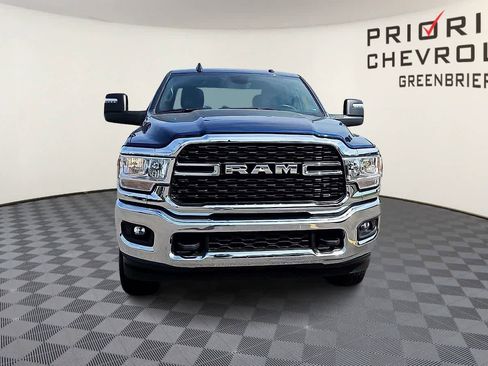 Used 2024 RAM 2500 Big Horn AWD/4WD image 3