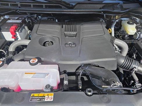 New 2026 Toyota Tundra SR5 AWD/4WD image 16