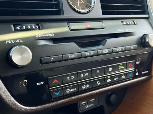 Used 2020 Lexus RX 350 FWD w/ Premium Package image 18