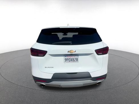 Used 2025 Chevrolet Blazer LT image 12