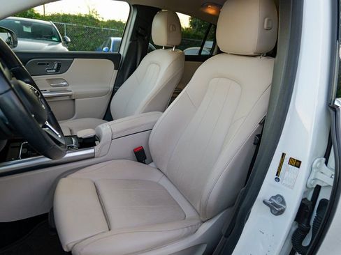 Used 2022 Mercedes-Benz GLA 250 4MATIC image 21