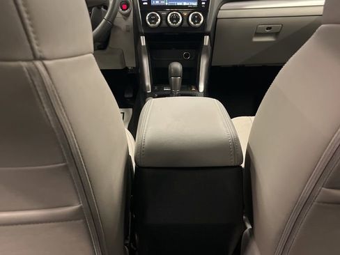 Used 2016 Subaru Forester 2.5i Touring w/ Eyesight & Navigation System image 31