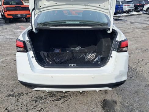 New 2025 Nissan Versa SR w/ Trunk Package image 24