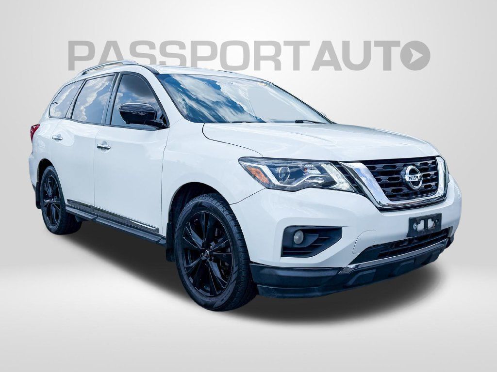 Used 2017 Nissan Pathfinder Platinum w/ Midnight Edition Package AWD/4WD image 2