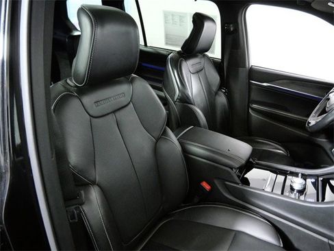 Used 2021 Jeep Grand Cherokee L Overland w/ Advanced Protech Group III image 11