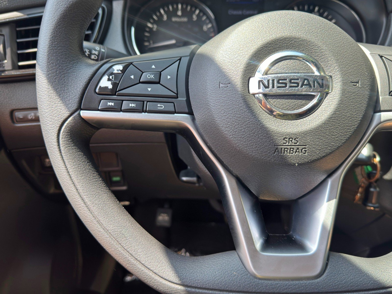 Used 2020 Nissan Rogue Sport S w/ Appearance Package FWD image 19