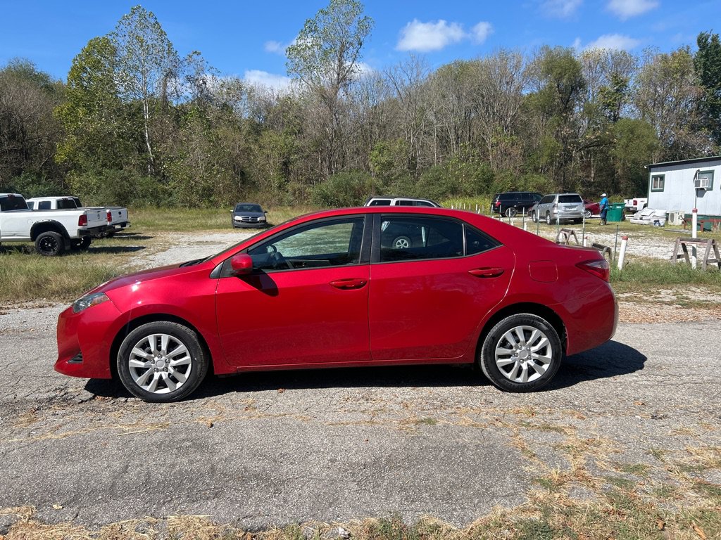 Used 2019 Toyota Corolla LE FWD image 5