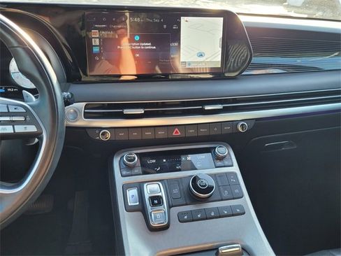 Used 2023 Hyundai Palisade Calligraphy image 17