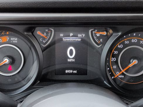 Used 2024 Jeep Wrangler Unlimited Sport AWD/4WD image 27