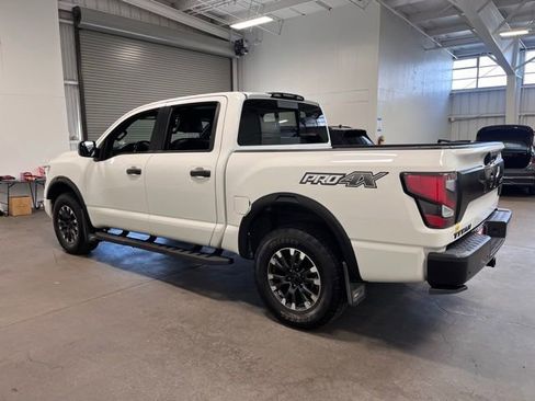 Used 2021 Nissan Titan PRO-4X w/ Pro-4x Convenience Package image 5