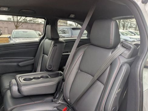 Used 2025 Honda Odyssey Sport-L image 25