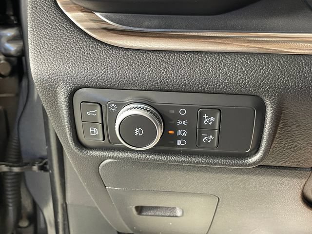 Used 2020 Ford Explorer Limited w/ Hybrid Equipment Group 310A AWD/4WD image 16