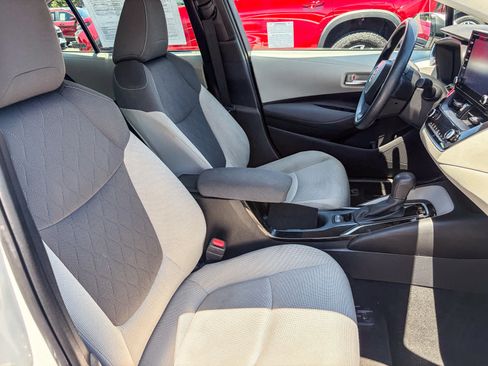 Used 2021 Toyota Corolla LE w/ LE Convenience Package FWD image 15