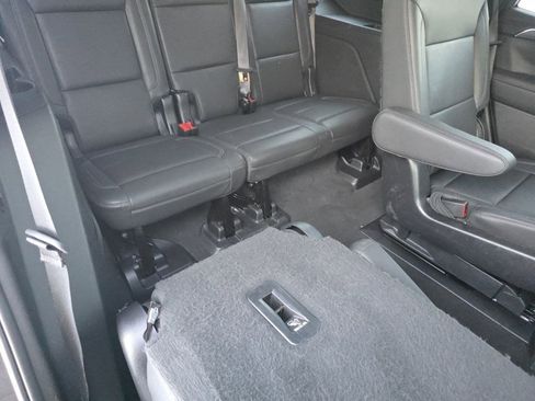 Used 2022 Chevrolet Tahoe LT w/ Luxury Package image 19