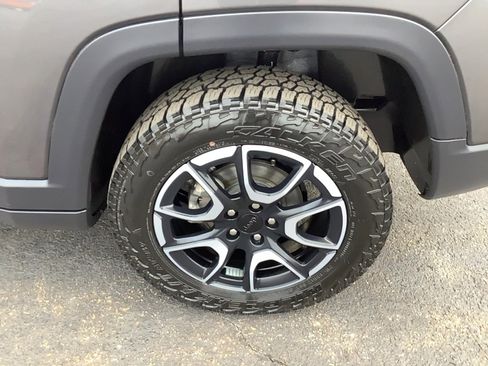 Certified 2024 Jeep Compass Trailhawk w/ Trailhawk Convenience Group image 8