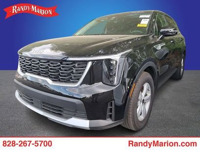 Used 2025 Kia Sorento LX