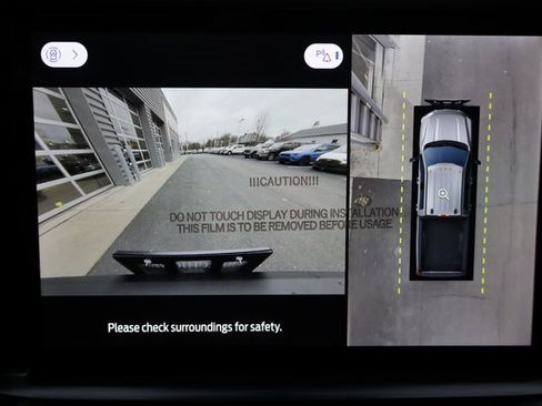 New 2026 Ford F250 Lariat w/ Black Appearance Package image 9