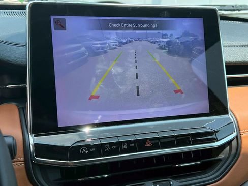 Certified 2022 Jeep Compass Limited w/ Elite Group image 34