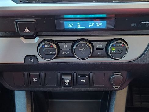 Used 2021 Toyota Tacoma SR5 image 16