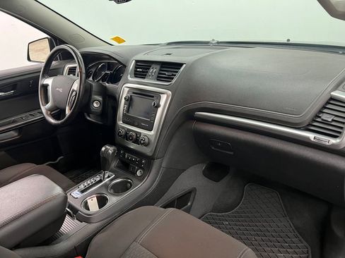 Used 2016 GMC Acadia SLE FWD image 28