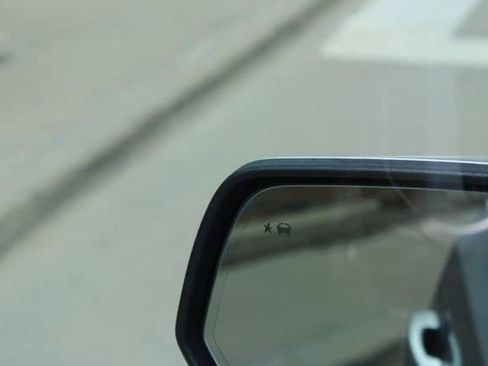 Used 2019 GMC Acadia SLT image 26