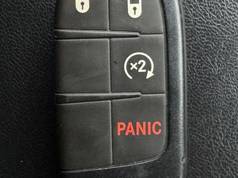 Used 2025 Jeep Compass Limited AWD/4WD image 32