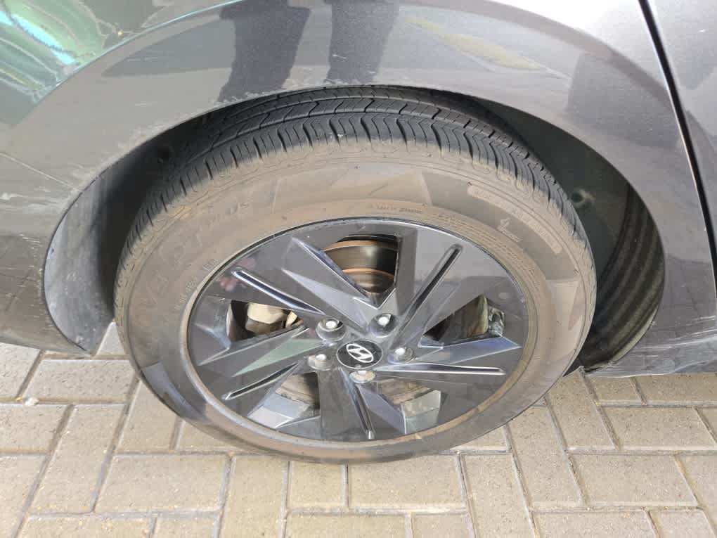 Used 2021 Hyundai Elantra SEL w/ Convenience Package FWD image 7
