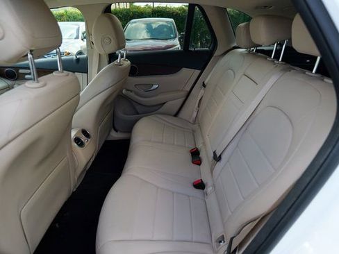 Used 2022 Mercedes-Benz GLC 300 GLC 300 image 25