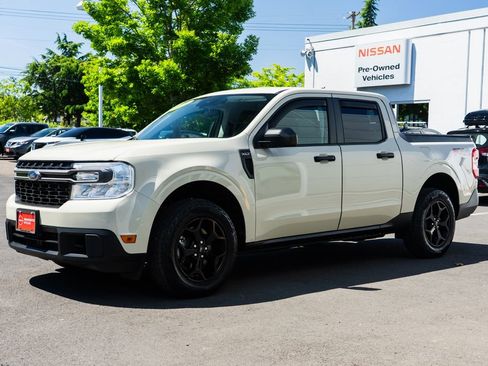Used 2024 Ford Maverick XLT w/ Equipment Group 300A Standard AWD/4WD image 3