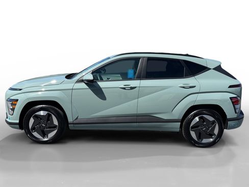 Certified 2025 Hyundai Kona SEL image 2