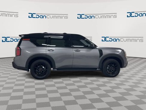 Used 2025 Nissan Armada PRO-4X AWD/4WD image 9
